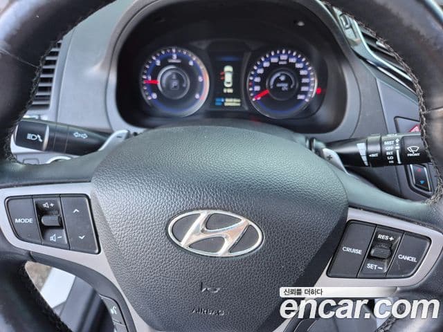 Hyundai i40 살룬 D Spec, 2014 15