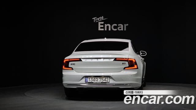 Volvo S90 B5 Ultimate Bright, 2023 4
