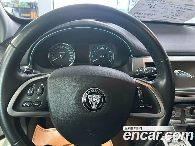 Jaguar New XF X250, 2014 4