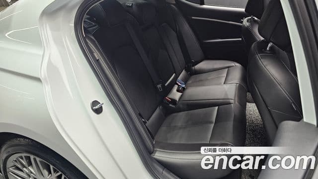 Genesis The / новый New G70, 2023 12