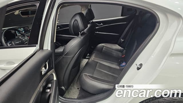 Genesis The / новый New G70, 2023 13