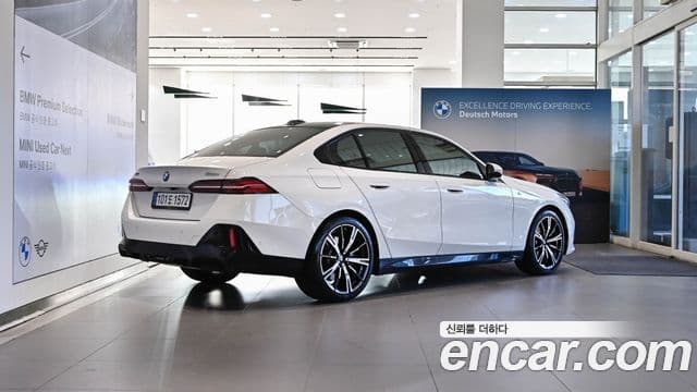 BMW 5시리즈 (G60) 530i xDrive M Sport, 2024 2