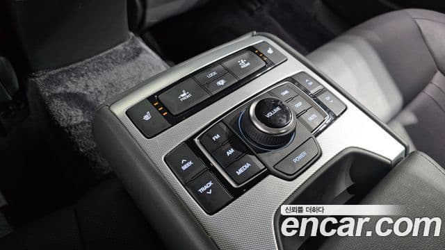 Genesis G80 Premium Luxury, 2019 19