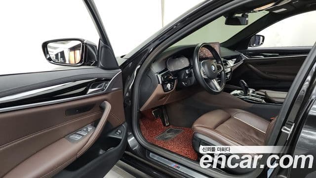 BMW 5시리즈 (G30) 523d M Sport, 2021 10