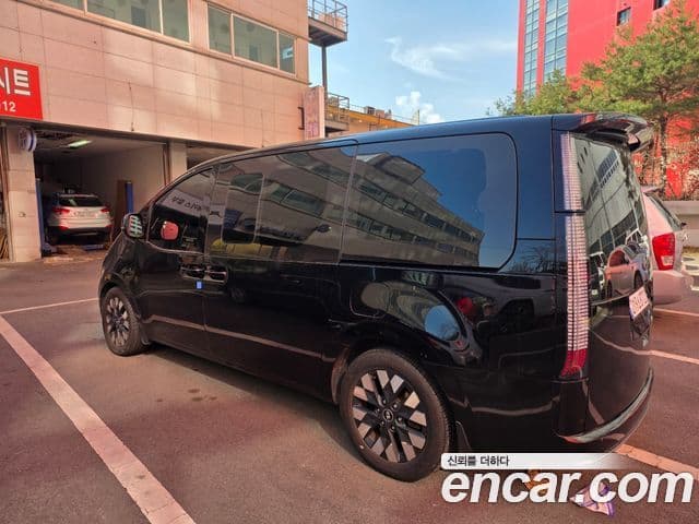 Hyundai Staria Inspiration, 2022 3