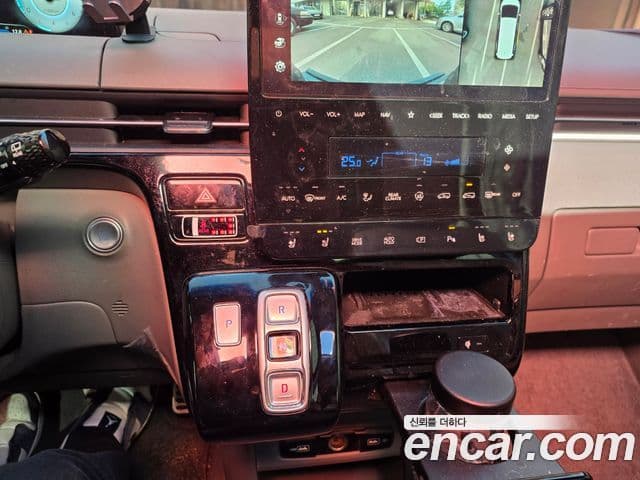 Hyundai Staria Inspiration, 2022 16