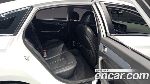 Hyundai LF Sonata гибрид Modern Special, 2017 11