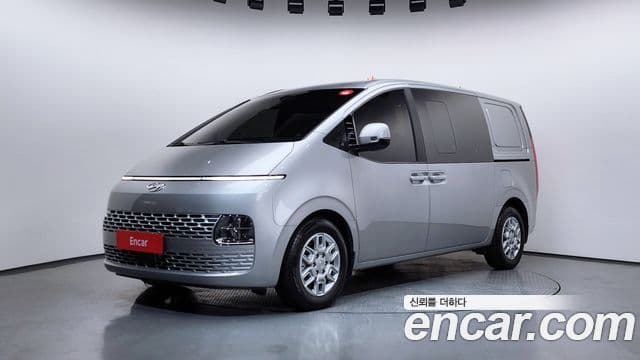 Hyundai Staria компания по спецнадстройкам, 2022 1