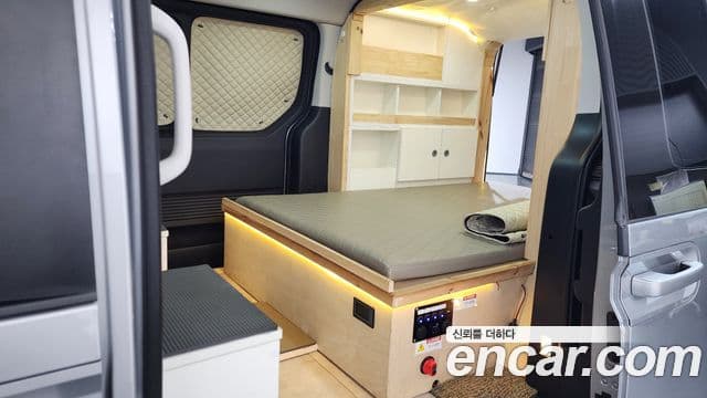 Hyundai Staria компания по спецнадстройкам, 2022 12