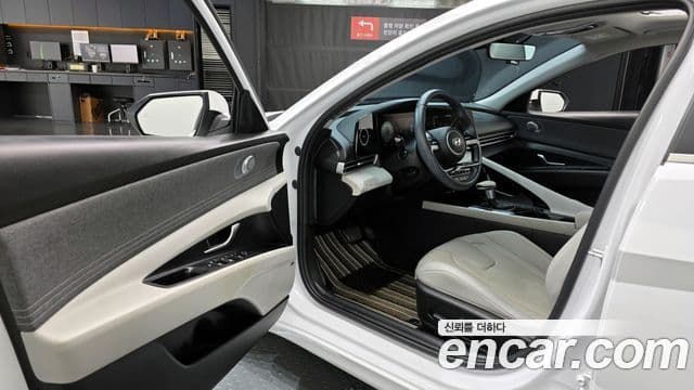 Hyundai Avante (CN7) Inspiration, 2021 11