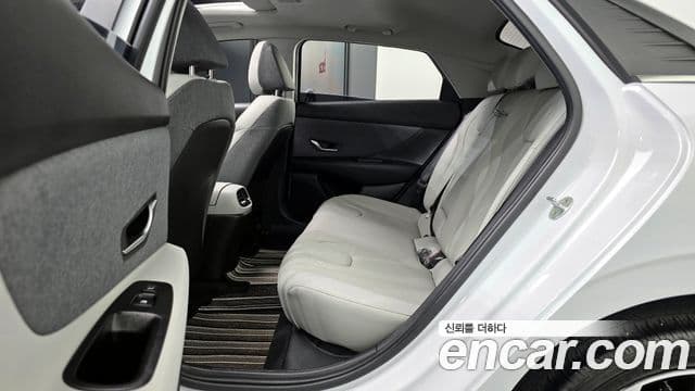 Hyundai Avante (CN7) Inspiration, 2021 12