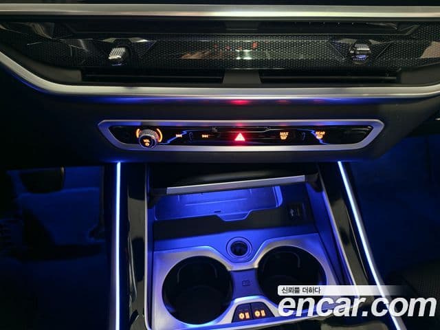 BMW X7 (G07) xDrive 40i M Sport 6인승, 2024 15