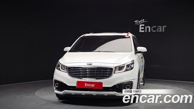 Kia All New Carnival Noblesse, 2016 3