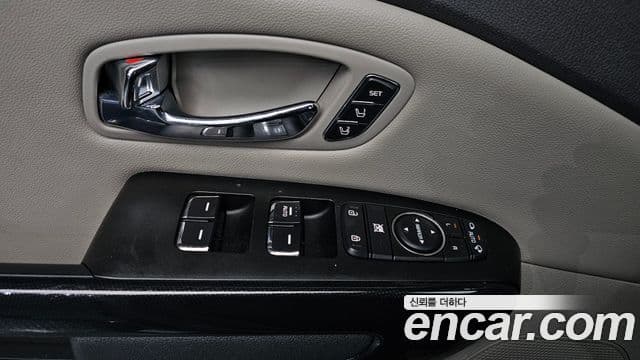 Kia All New Carnival Noblesse, 2016 12