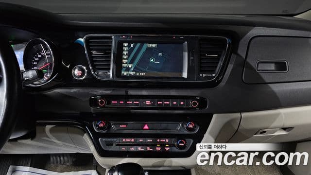 Kia All New Carnival Noblesse, 2016 15