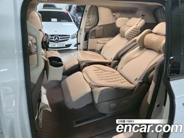 Kia Carnival 4세대 бензин 4인승 High Limousine (компания по спецнадстройкам), 2023 все фото