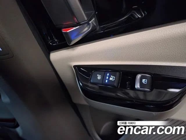 Kia Carnival 4세대 бензин 4인승 High Limousine (компания по спецнадстройкам), 2023 6