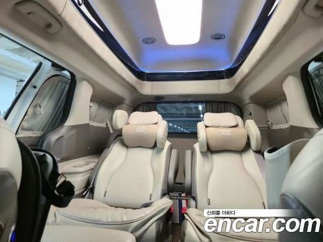 Kia Carnival 4세대 бензин 4인승 High Limousine (компания по спецнадстройкам), 2023 13