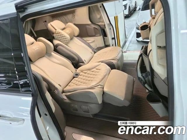 Kia Carnival 4세대 бензин 4인승 High Limousine (компания по спецнадстройкам), 2023 16