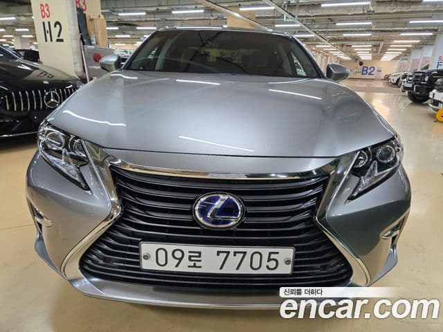 Lexus New ES300h XV60, 2018 2