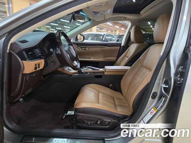 Lexus New ES300h XV60, 2018 6