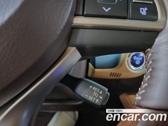 Lexus New ES300h XV60, 2018 12