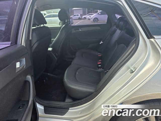 Hyundai LF Sonata Style, 2016 7