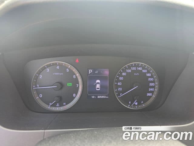 Hyundai LF Sonata Style, 2016 10