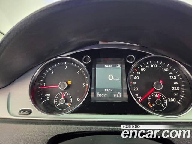 Volkswagen New CC 2.0 TDI BlueMotion, 2013 17