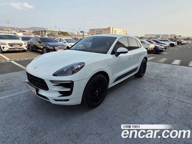 Porsche Macan 95B, 2017 7