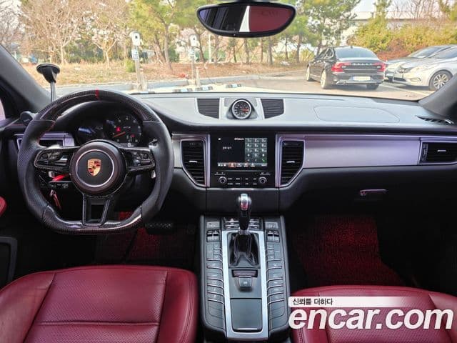 Porsche Macan 95B, 2017 9