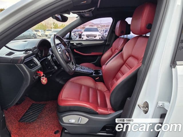 Porsche Macan 95B, 2017 10