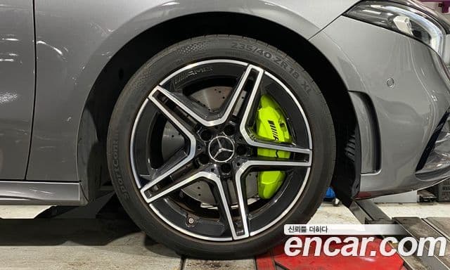 Mercedes-Benz A-класс W177 AMG A35 4MATIC седан, 2020 7
