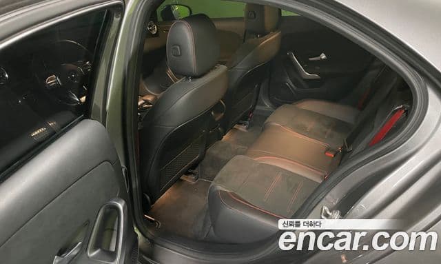 Mercedes-Benz A-класс W177 AMG A35 4MATIC седан, 2020 11