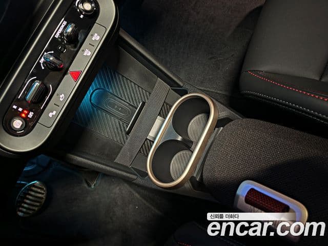 Mini Cooper S 4세대 JCW, 2025 15