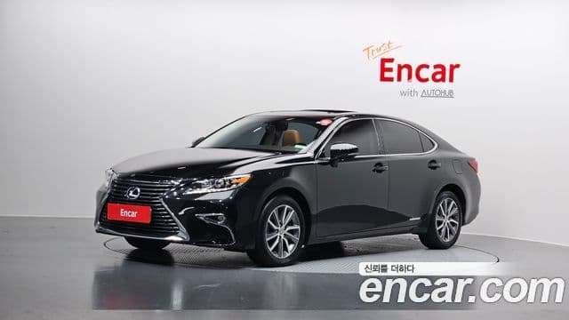 Lexus New ES300h XV60, 2017 1