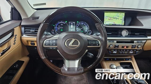 Lexus New ES300h XV60, 2017 13