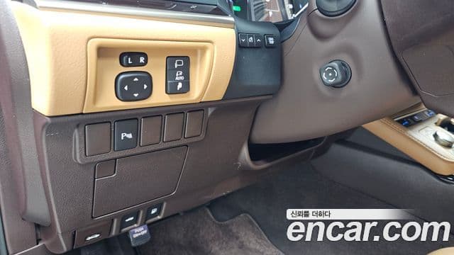 Lexus New ES300h XV60, 2017 14