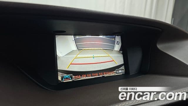 Lexus New ES300h XV60, 2017 16