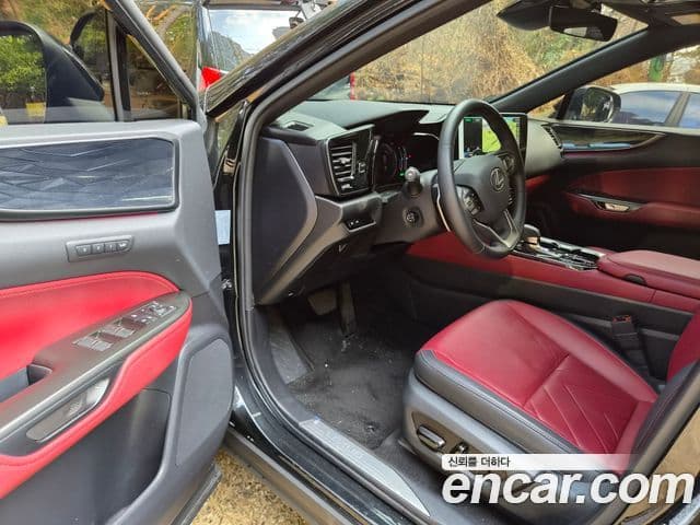Lexus NX350h 2세대 Premium, 2025 11