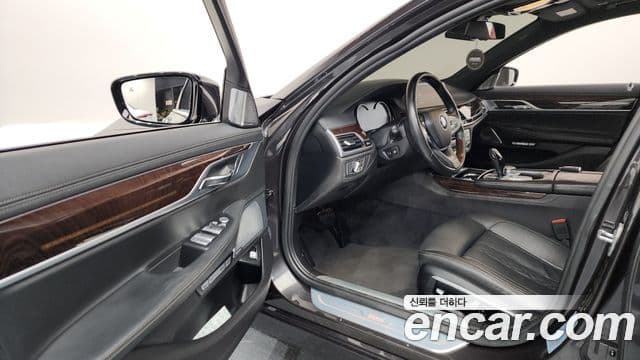 BMW 7시리즈 (G11) 750Li xDrive, 2016 10