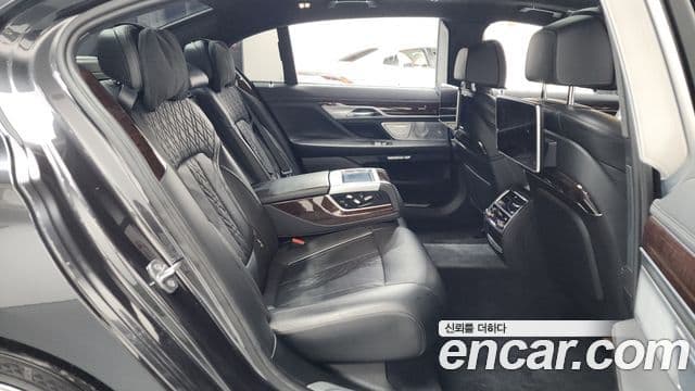 BMW 7시리즈 (G11) 750Li xDrive, 2016 12