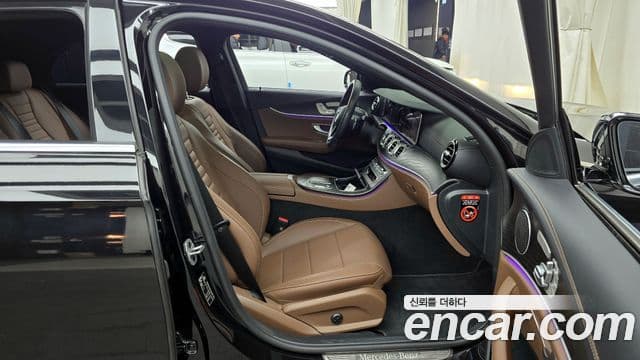 Mercedes-Benz E-класс W213 AMG Line, 2023 11