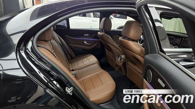 Mercedes-Benz E-класс W213 AMG Line, 2023 12