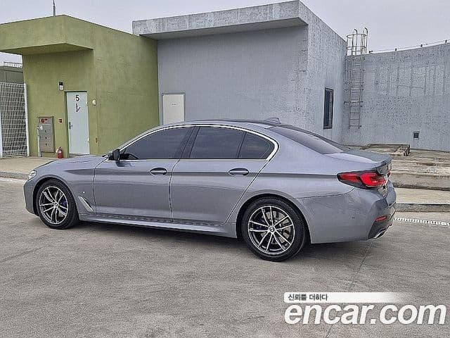 BMW 5시리즈 (G30) 520i M Sport, 2023 все фото