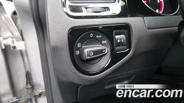 Volkswagen Гольф 7세대, 2014 18