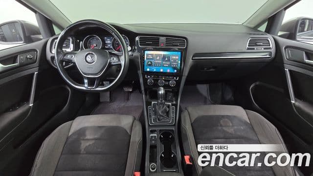 Volkswagen Гольф 7세대, 2015 7