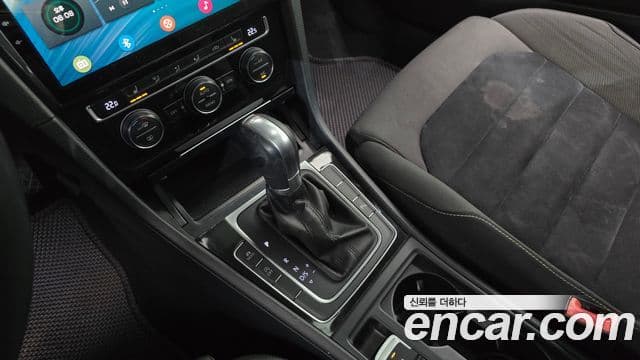 Volkswagen Гольф 7세대, 2015 9