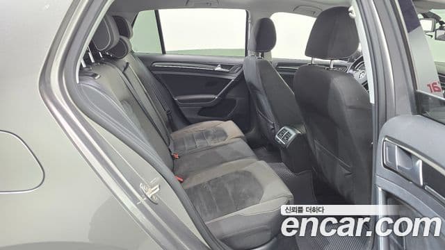 Volkswagen Гольф 7세대, 2015 12