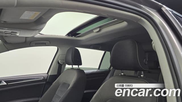 Volkswagen Гольф 7세대, 2015 19